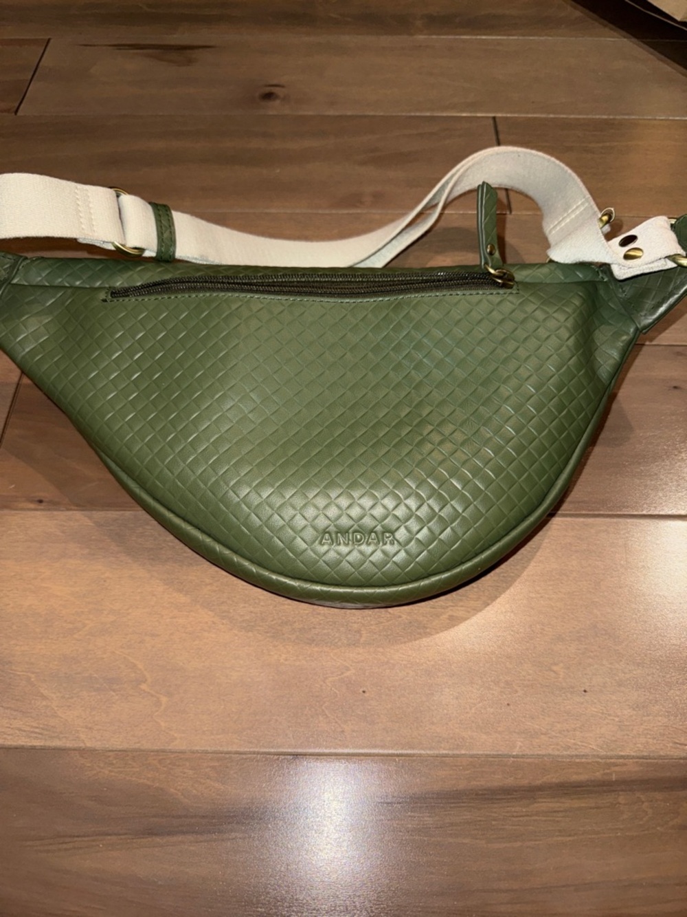 Olive Green Woven Crossbody Belt Bag - Unbranded - Picture 2 of 5